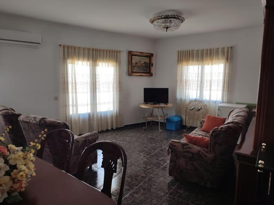 Campillo de Altobuey Casa Conchitaヴィラ エクステリア 写真