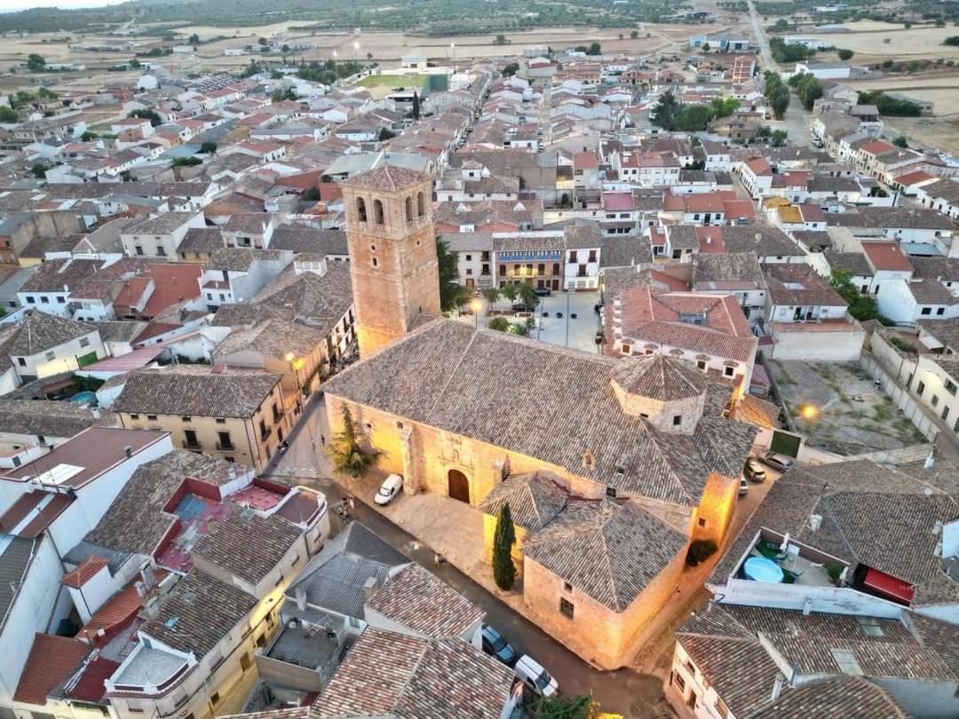 Campillo de Altobuey Casa Conchitaヴィラ エクステリア 写真